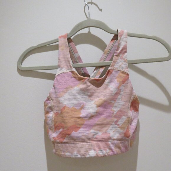 OUTDOOR VOICES Tech Sweat Racerback Sports Bra in Coral Stroke Camo Athleisure - Picture 3 of 13